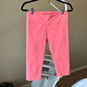 Fabletics Define Mid-rise crop legging | size M | color sorbet